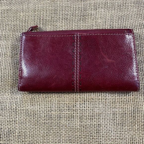 Fossil Woman's Red Stitched Leather Tri-Fold Wallet Checkbook Zipper Back - Picture 2 of 7